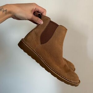 L.L. Bean Tan Stonington Chelsea Boots Size 8